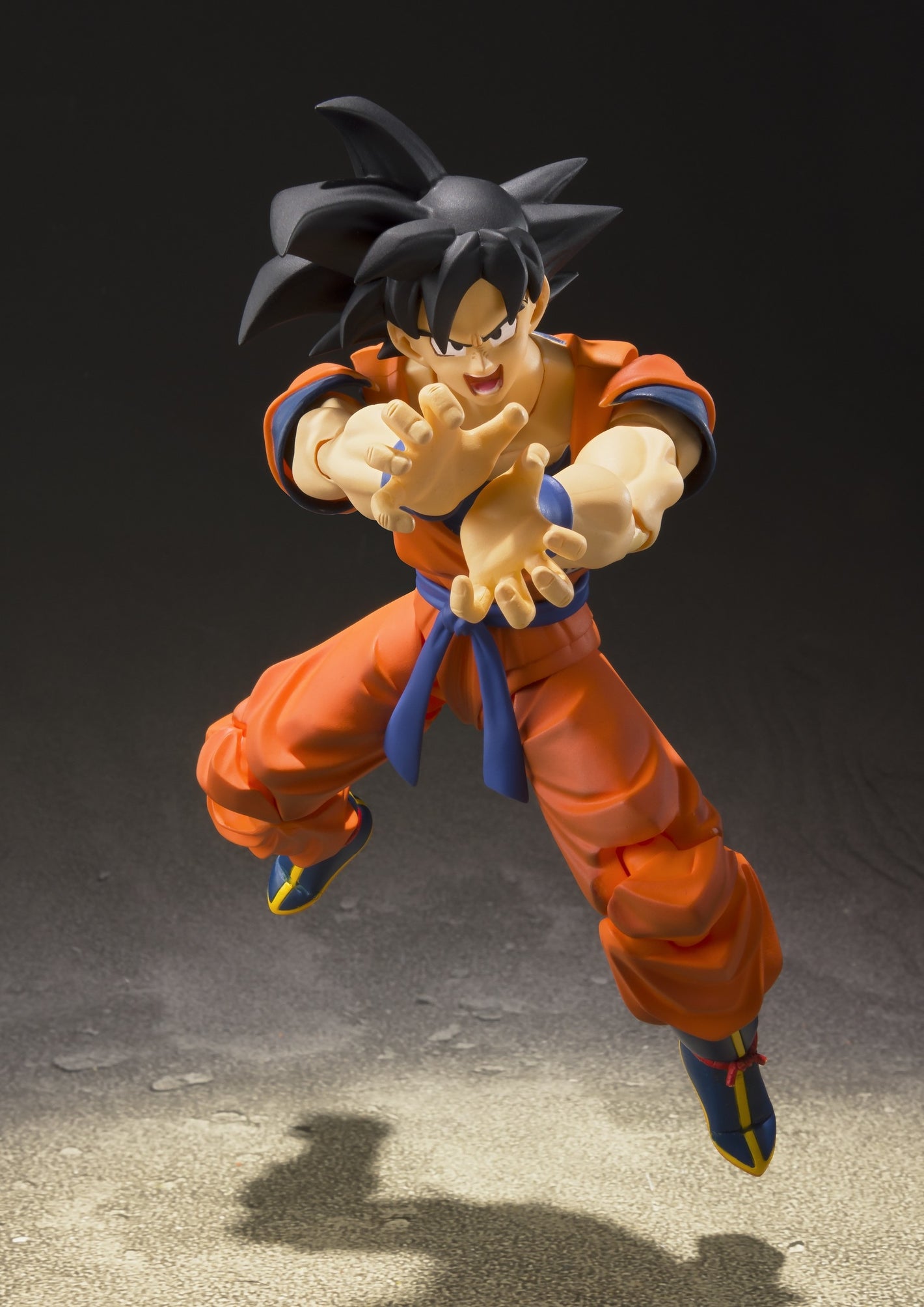 S.H. FIGUARTS - DRAGON BALL Z - SON GOKU SAIYAN RAISED ON EARTH