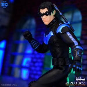 MEZCO ONE 12 - DC - NIGHTWING (APRIL 2025)