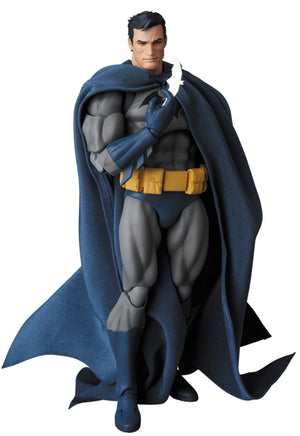 MAFEX - DC - BATMAN HUSH (JULY 2025)